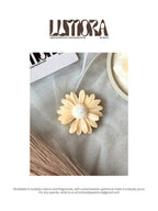 Daisy Handcrafted Scented Candle