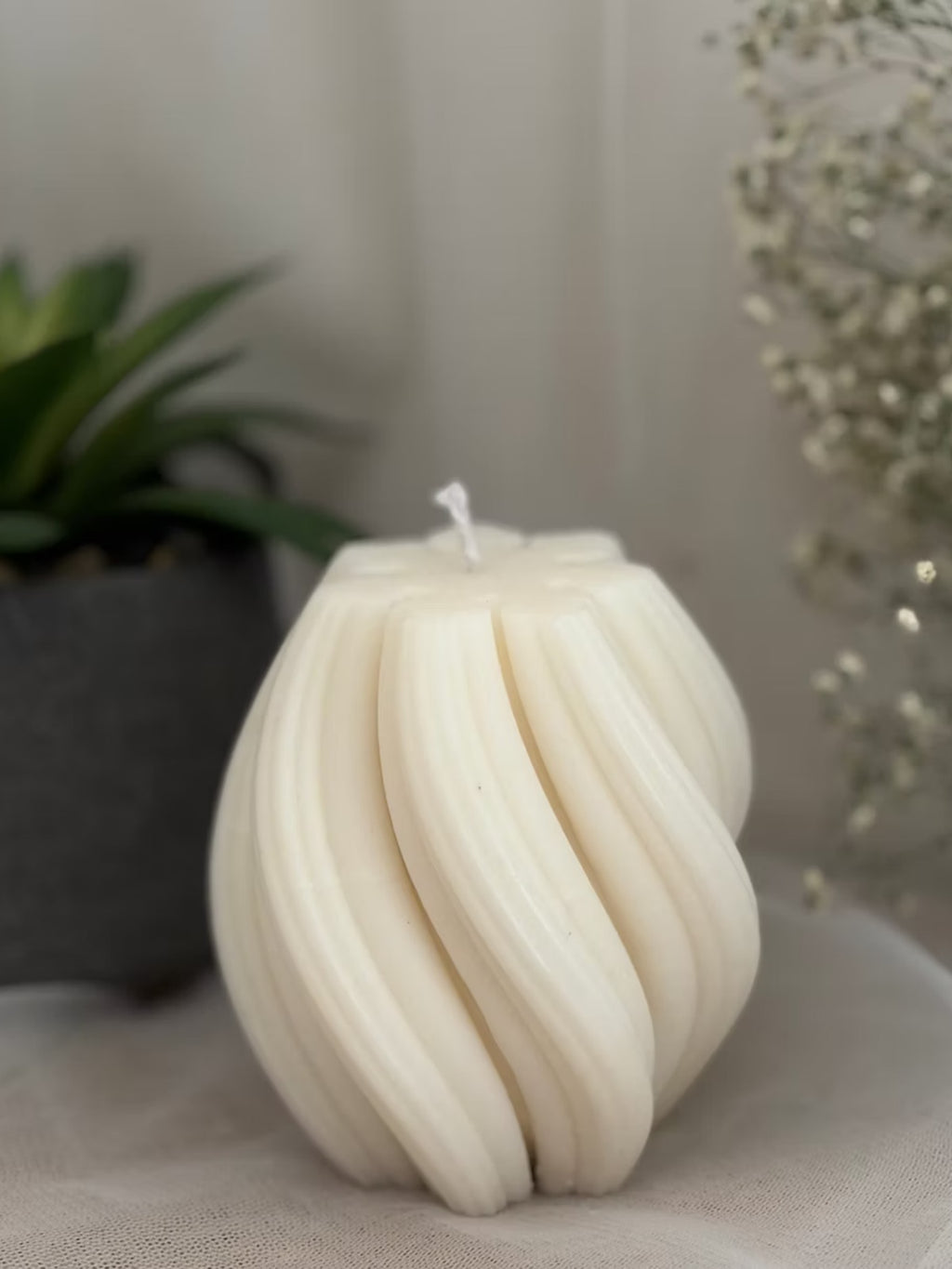 Twirl Handcrafted Scented Candle